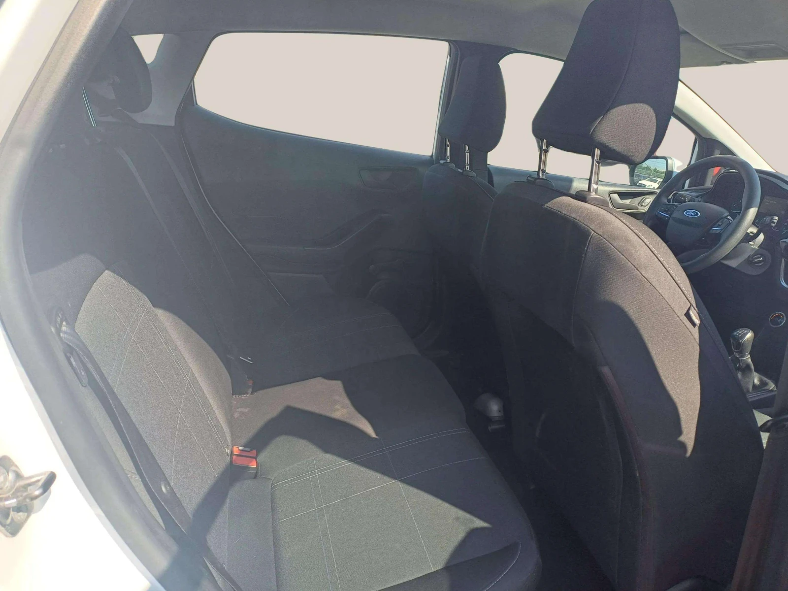 Ford Fiesta 1.1 Duratec - изображение 10