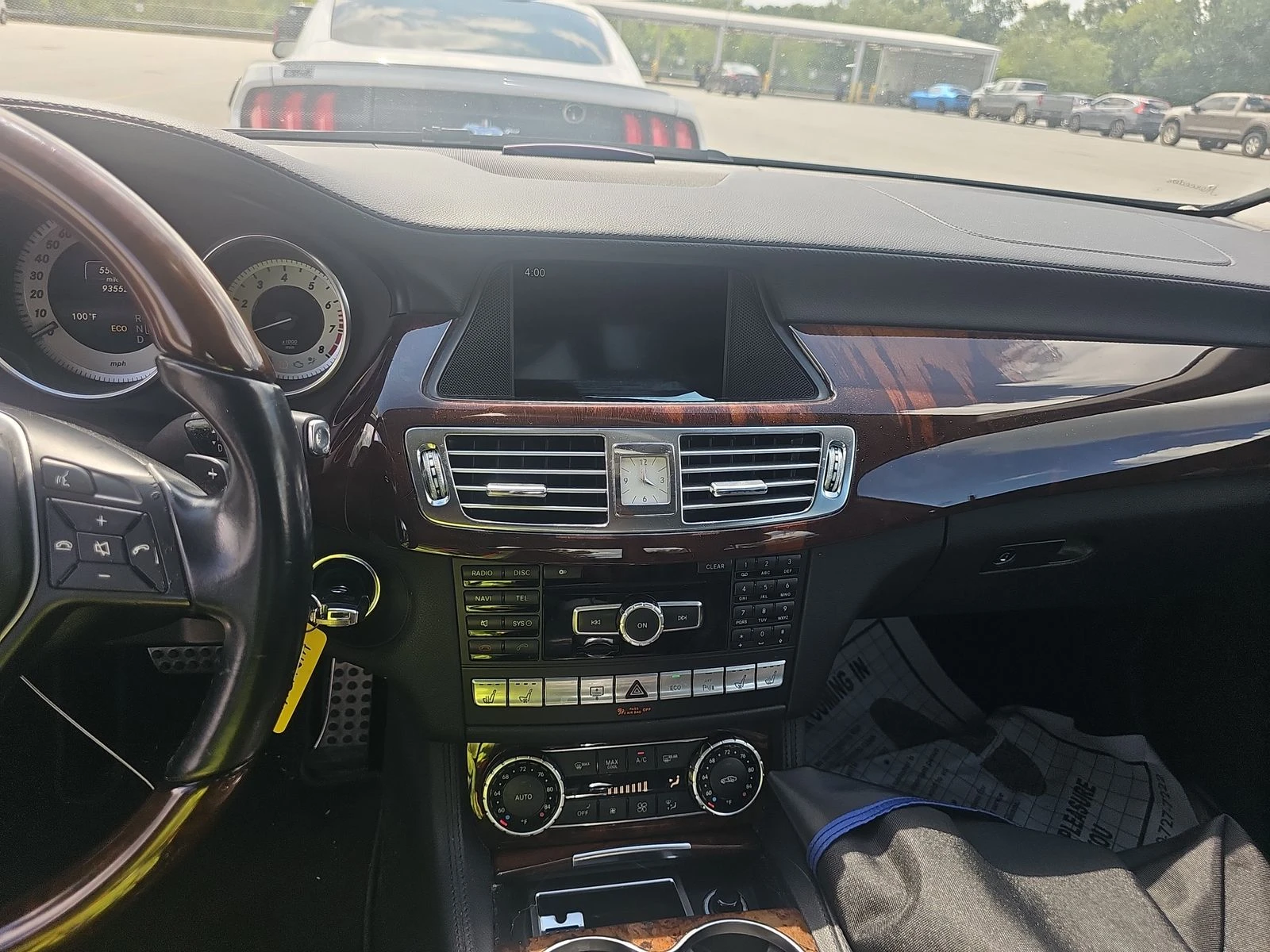 Mercedes-Benz CLS 550 AMG* МАСАЖ* ОБДУХ* СЛЕДЕНЕ НА ЛЕНТИ* KEYLESS GO* H - изображение 10