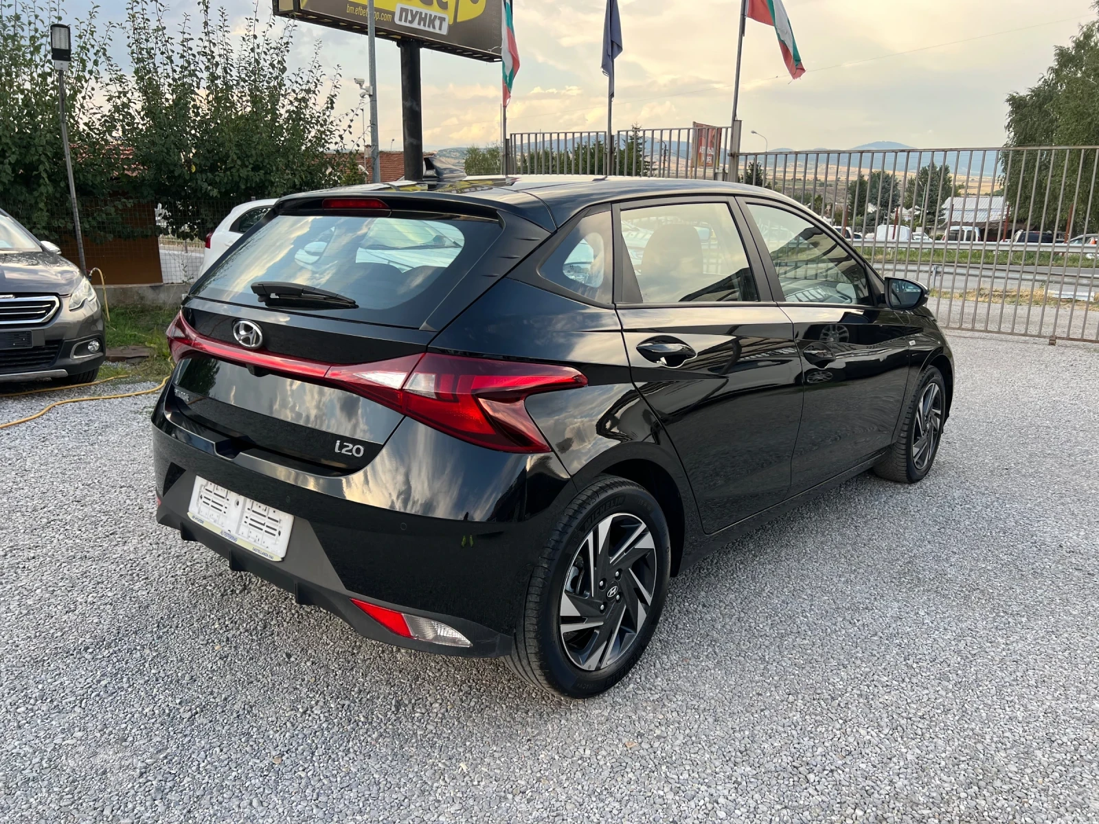 Hyundai I20 1.0i Mild-Hybrid 100k.c - изображение 6