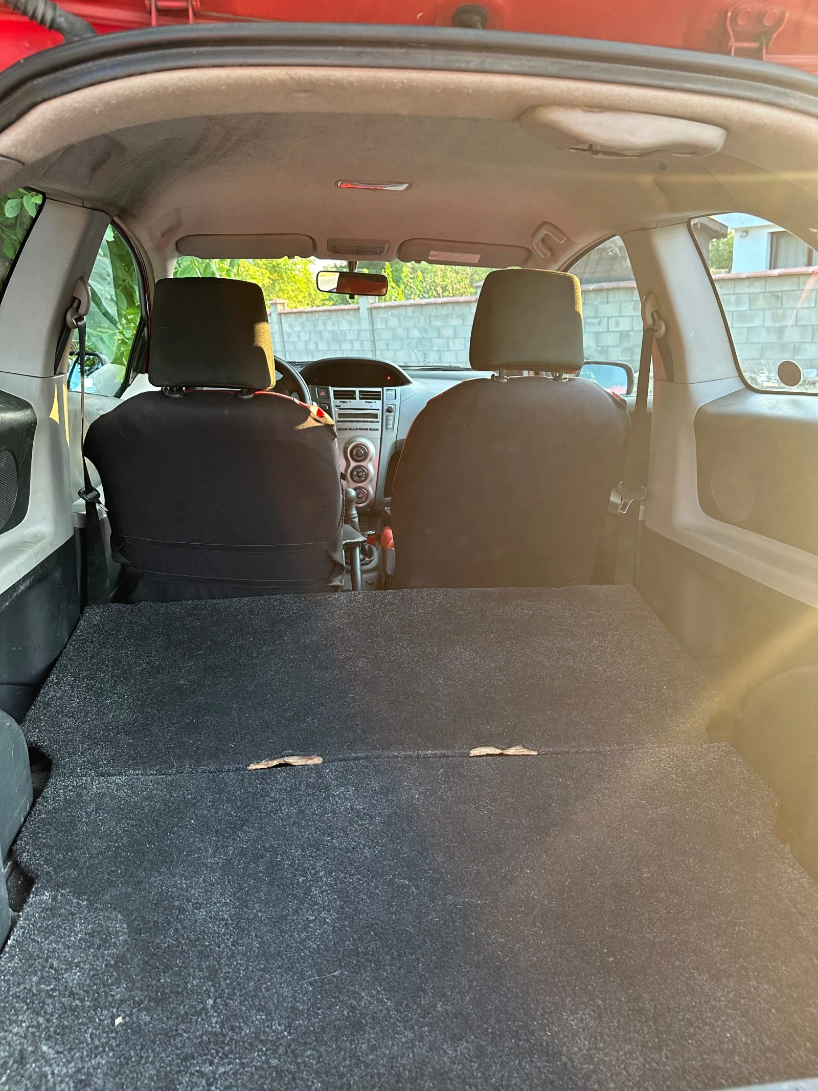 Toyota Yaris  - изображение 8