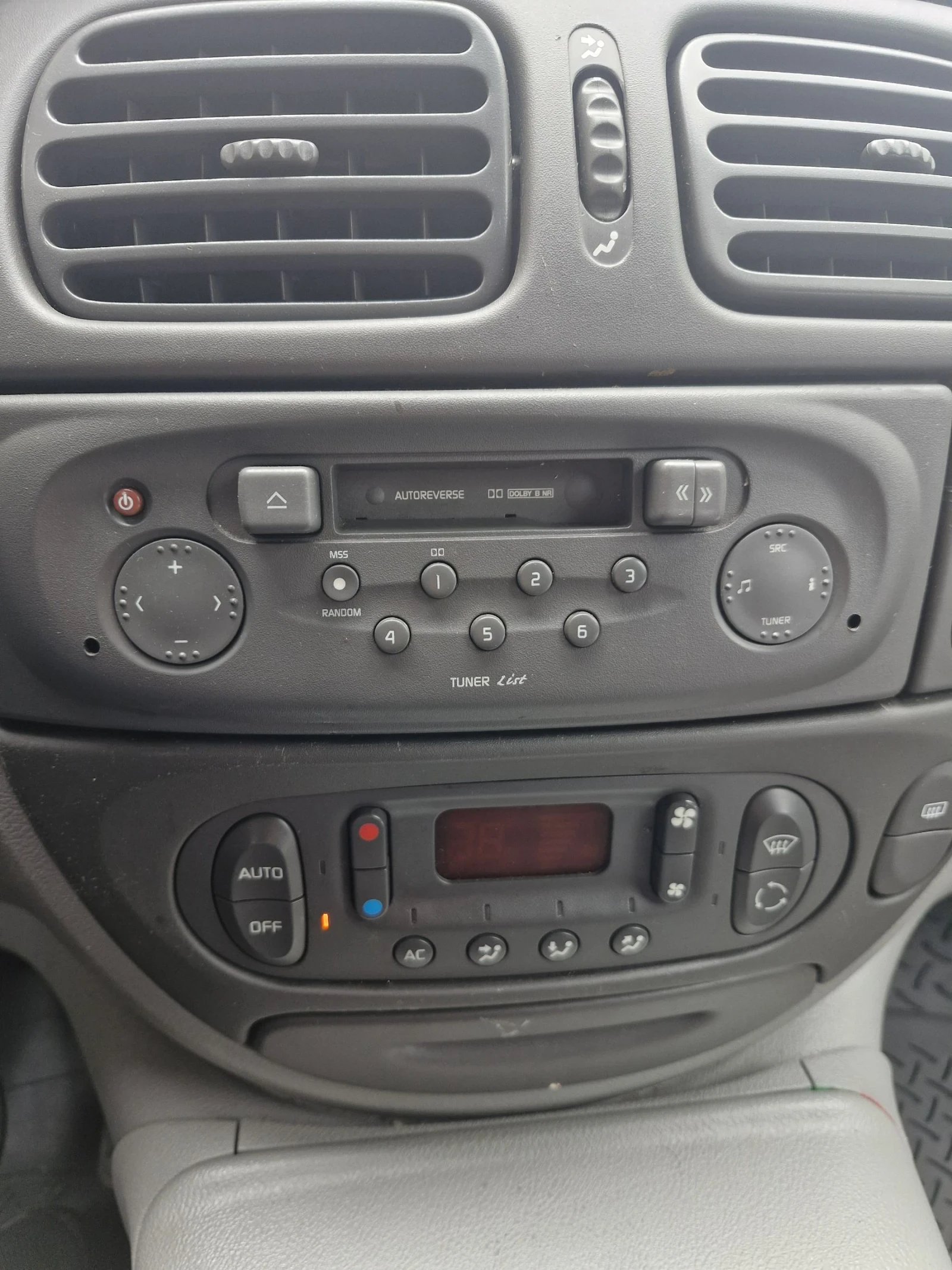 Renault Scenic 1.9DTI - изображение 3