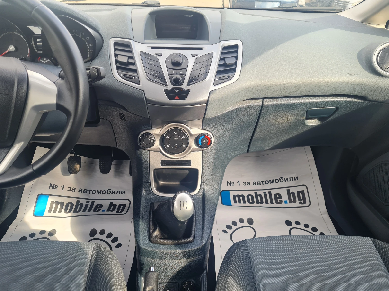 Ford Fiesta 1.2 ПЕРФЕКТНA - изображение 10