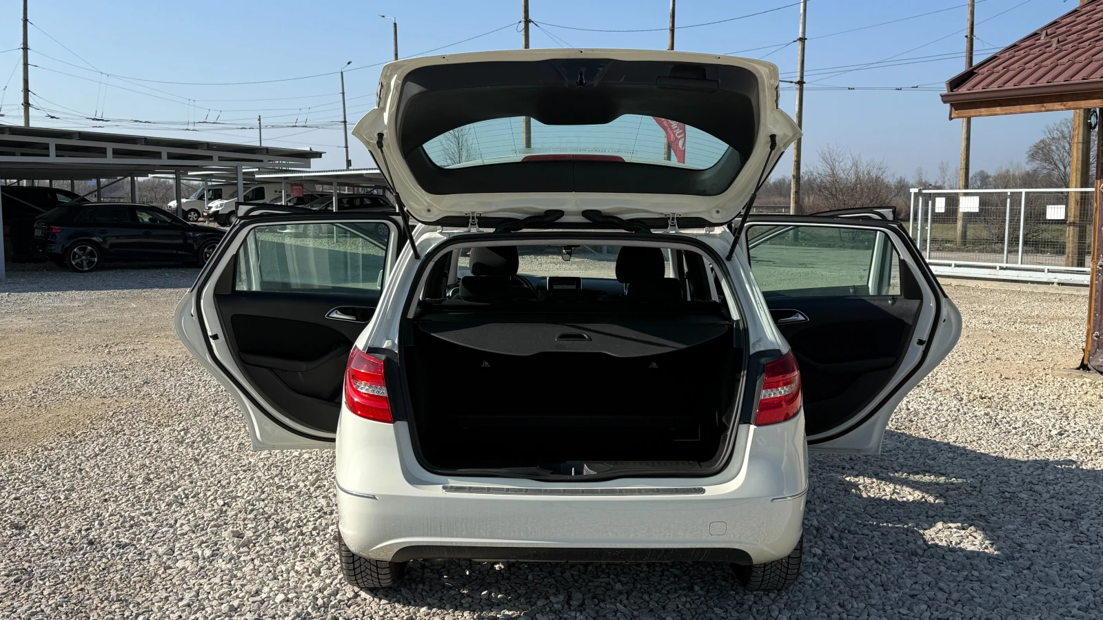 Mercedes-Benz B 180 1.5CDI-NAVI-LED-КСЕНОН-EURO5B, снимка 9 - Автомобили и джипове - 52005396