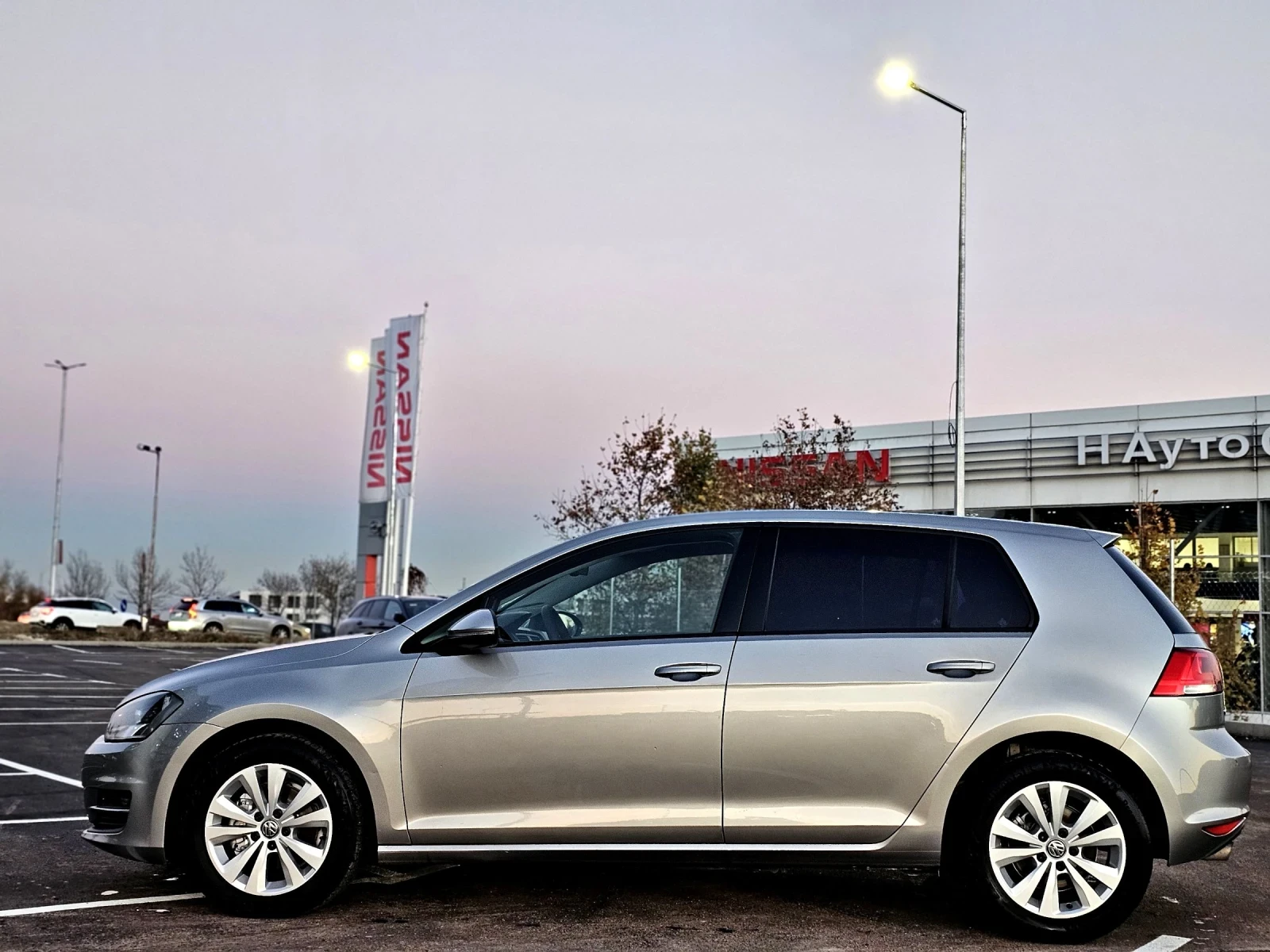 VW Golf 7 DSG /1.6tdi /110.. / Distronic + / Navi  | Mobile.bg   5