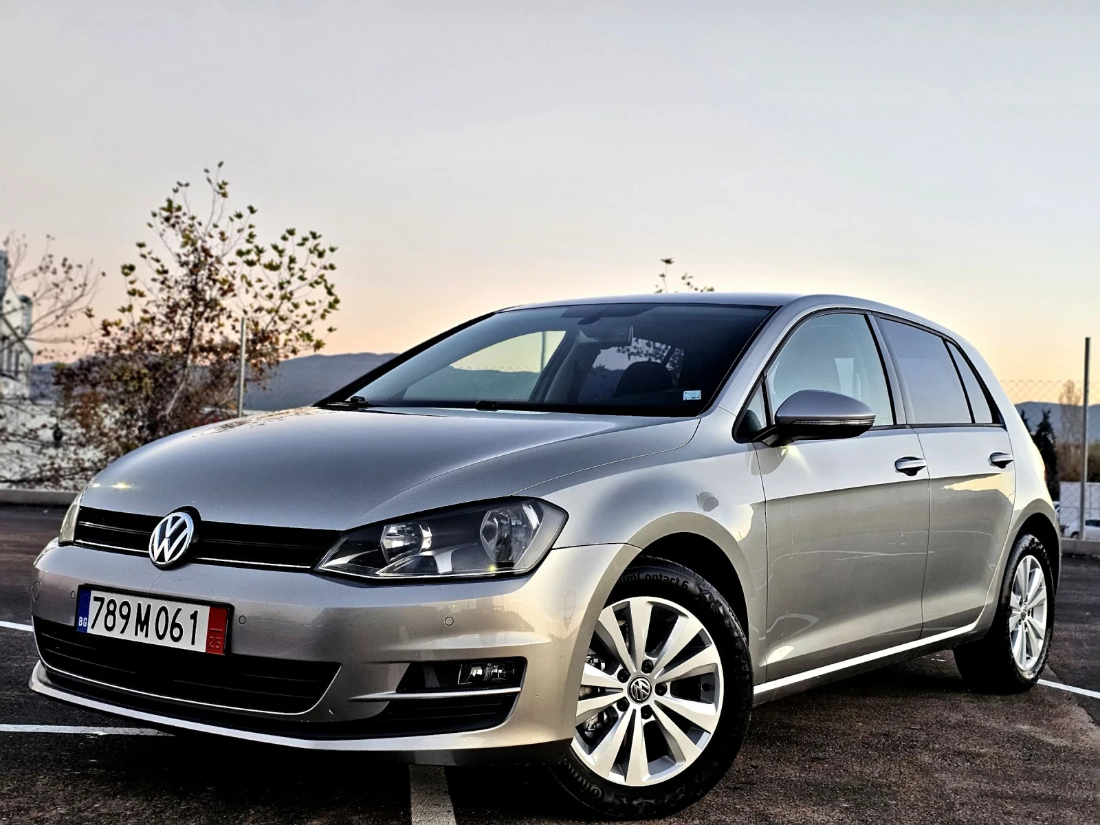 VW Golf 7 DSG /1.6tdi /110.. / Distronic + / Navi  | Mobile.bg   2