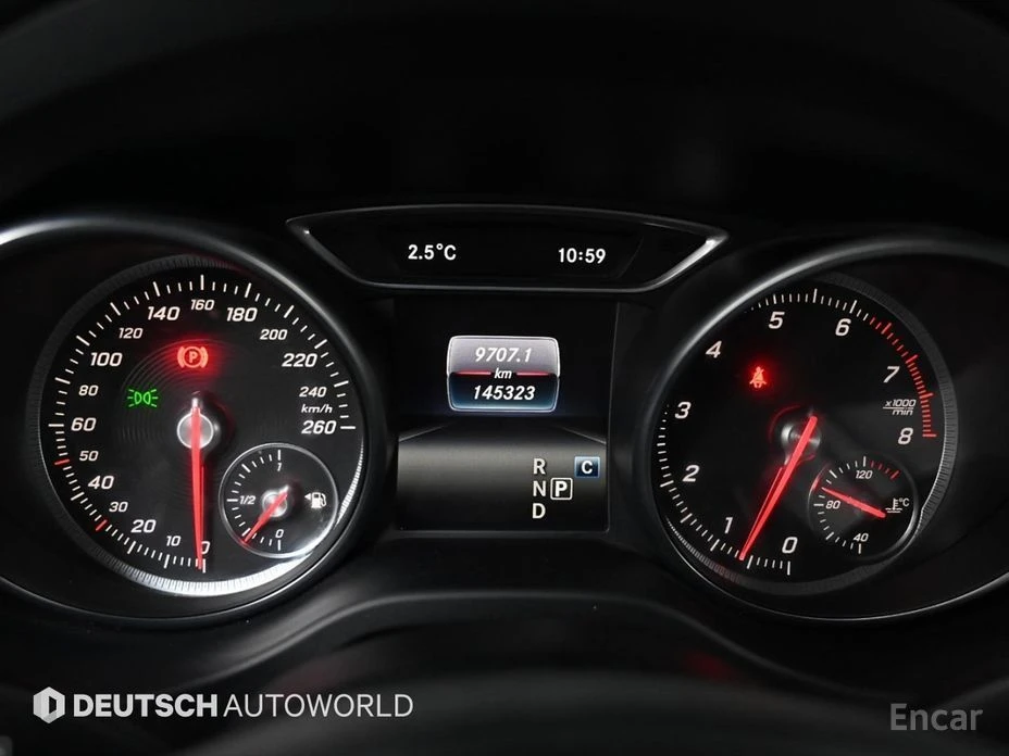 Mercedes-Benz CLA 250  - изображение 8