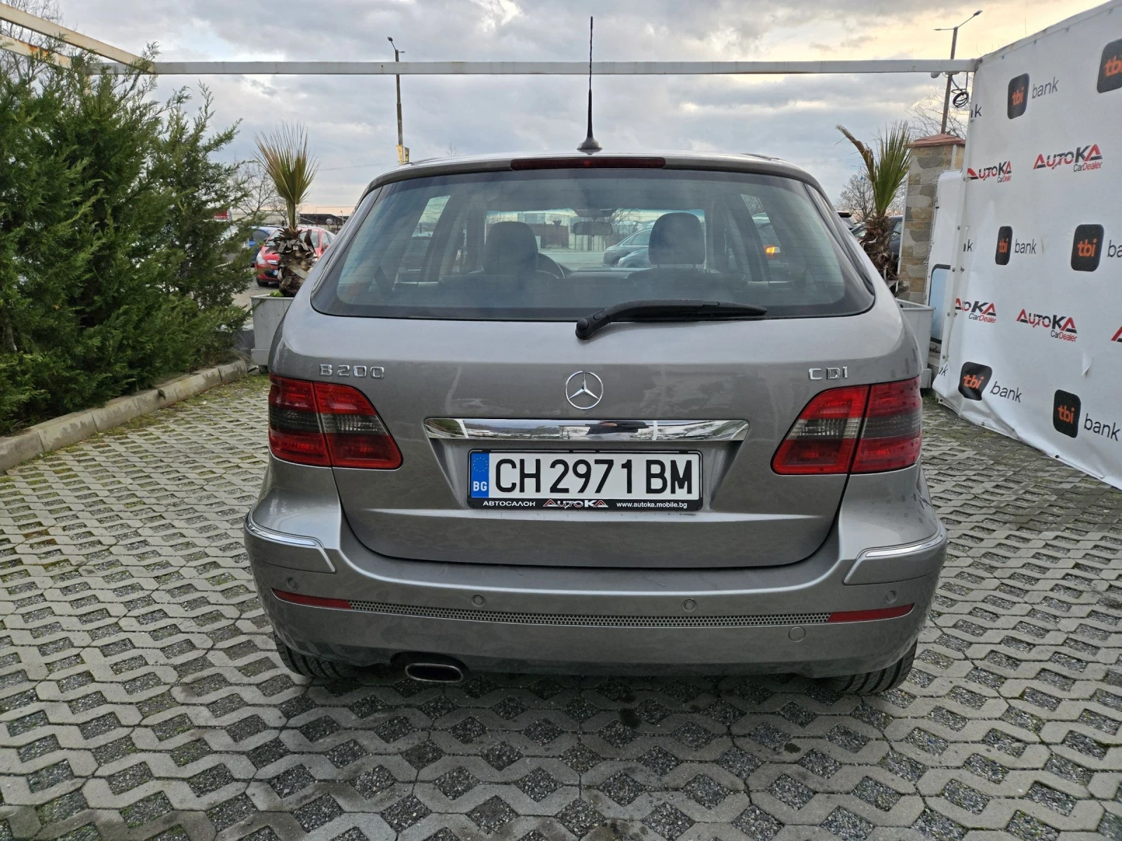 Mercedes-Benz B 200 2.0CDI-140кс= АВТОМАТ= SPORT= КЛИМАТРОНИК - изображение 4