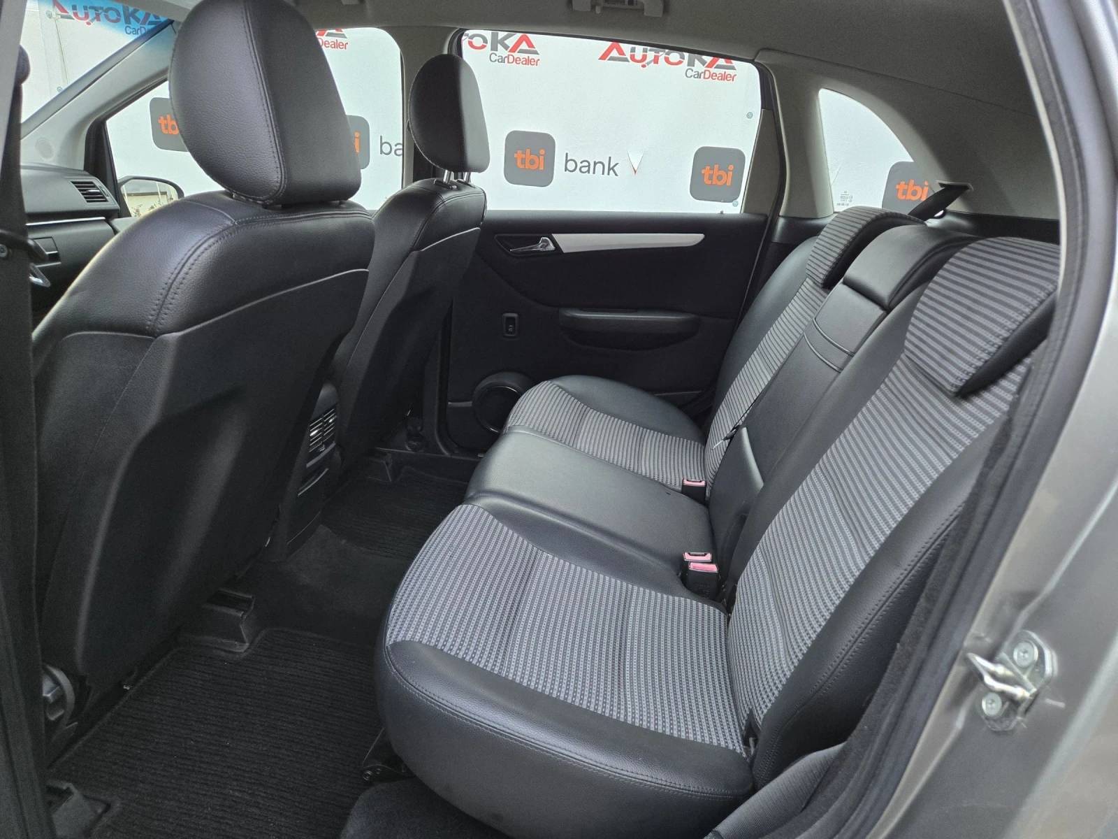 Mercedes-Benz B 200 2.0CDI-140кс= АВТОМАТ= SPORT= КЛИМАТРОНИК - изображение 9