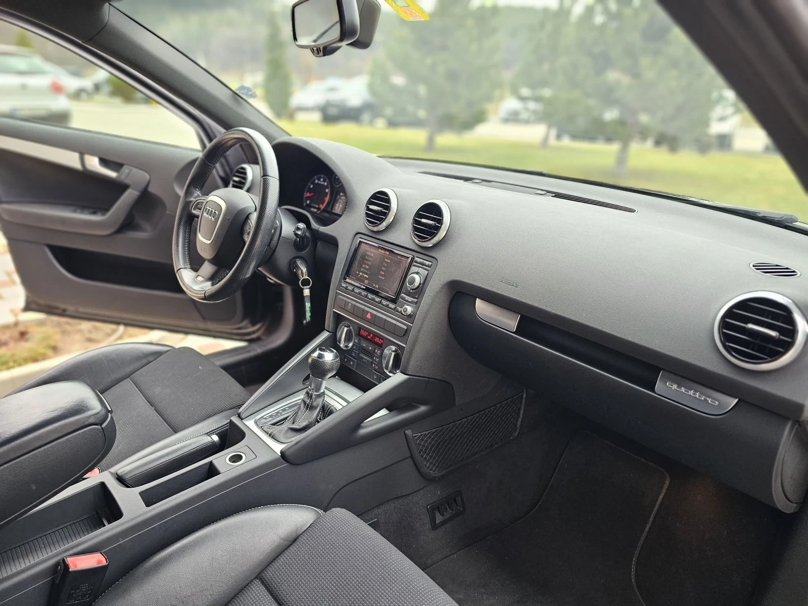 Audi A3 2.0 TFSI / Full S-Line / QUATTRO , снимка 11 - Автомобили и джипове - 54056256