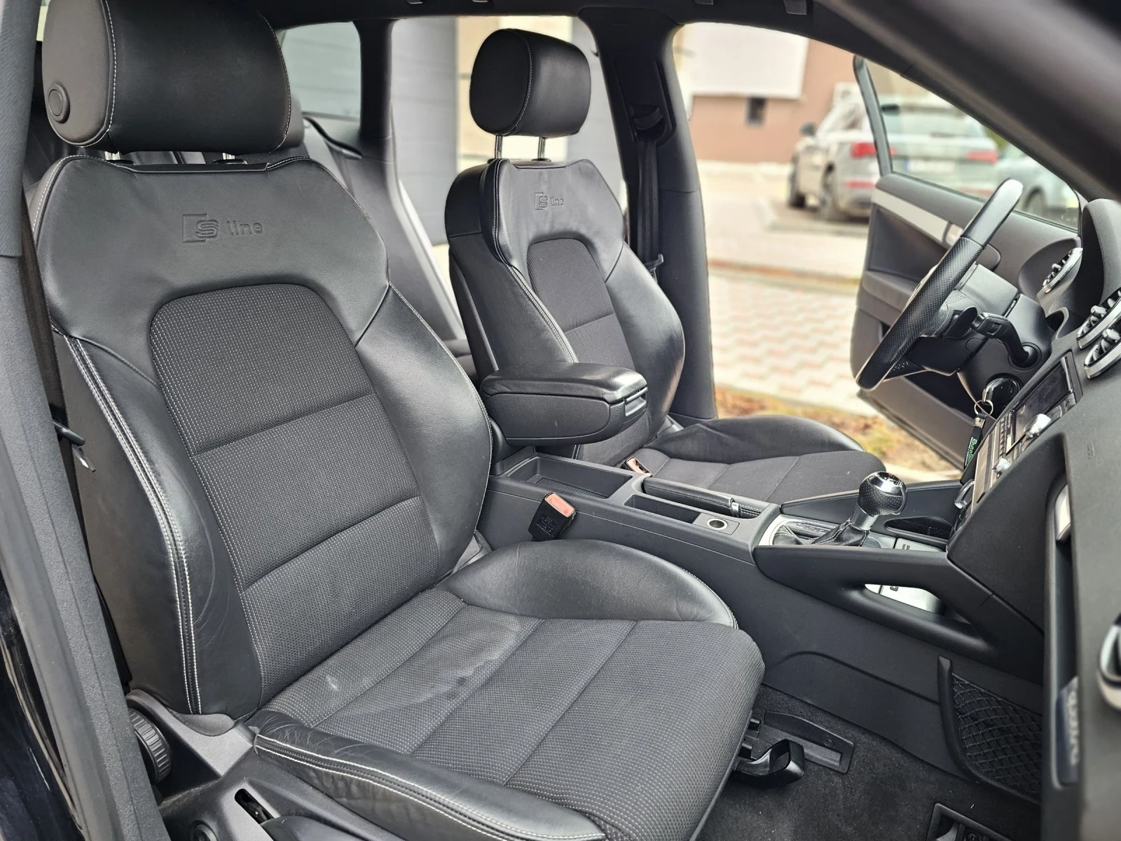 Audi A3 2.0 TFSI / Full S-Line / QUATTRO , снимка 15 - Автомобили и джипове - 54056256