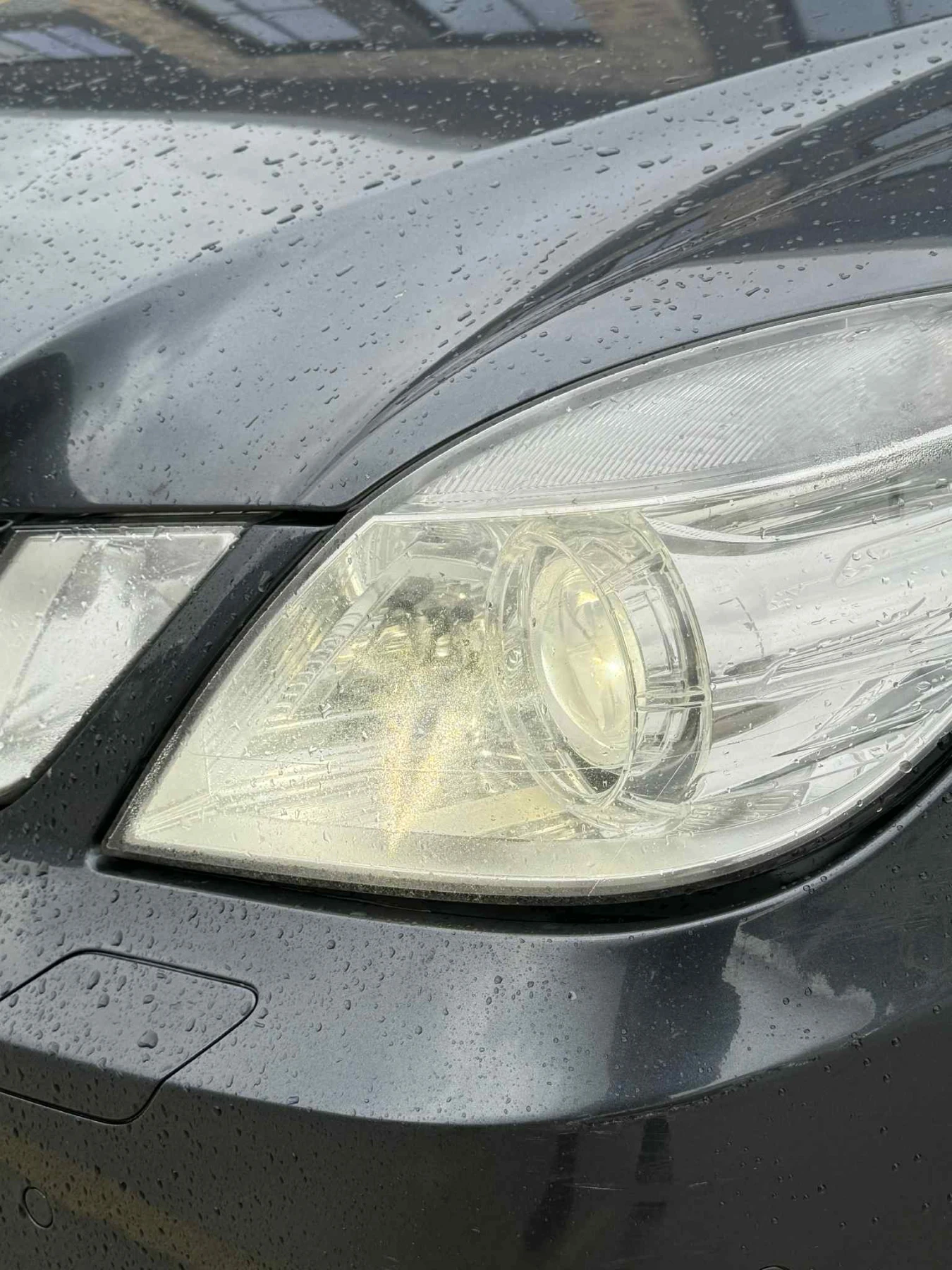 Mercedes-Benz E 350  - изображение 4