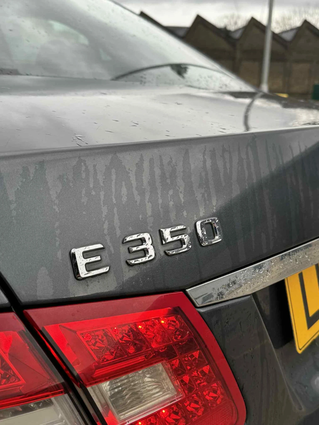 Mercedes-Benz E 350  - изображение 3