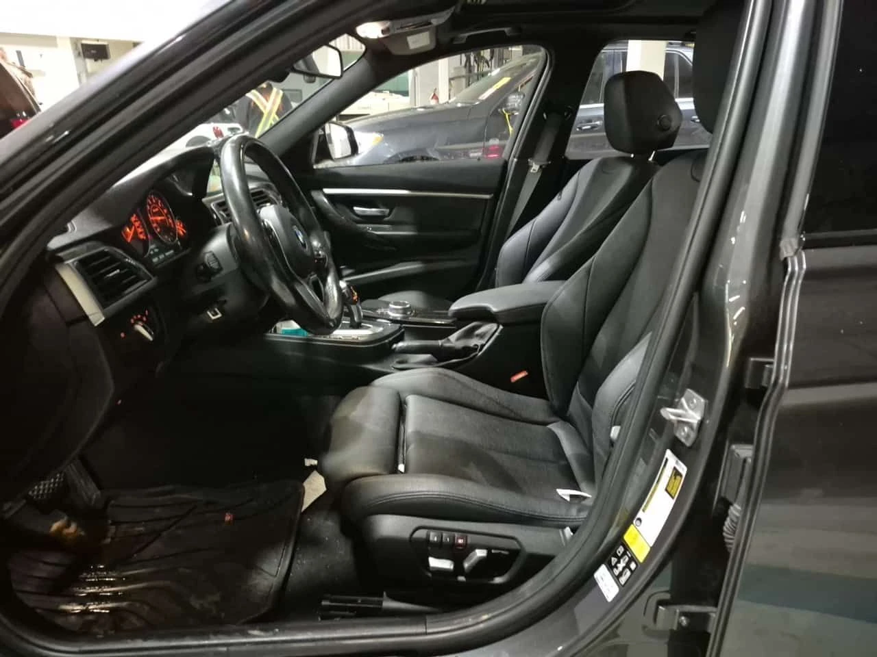 BMW 330 330I XDRIVE  CARFAX | Mobile.bg � ����������� 5