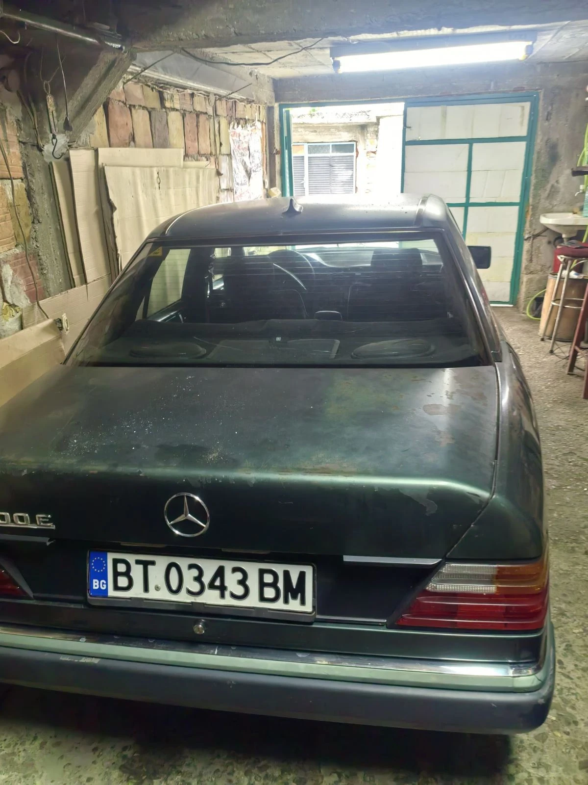 Mercedes-Benz E 200  - изображение 9