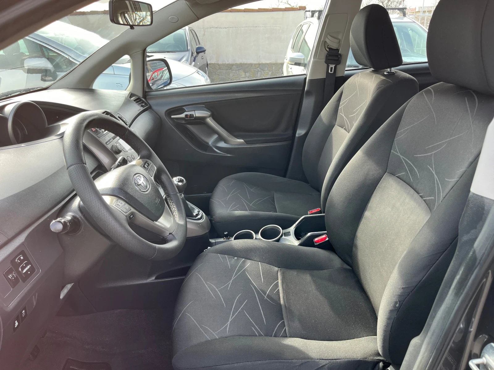 Toyota Verso 2.0  - изображение 4