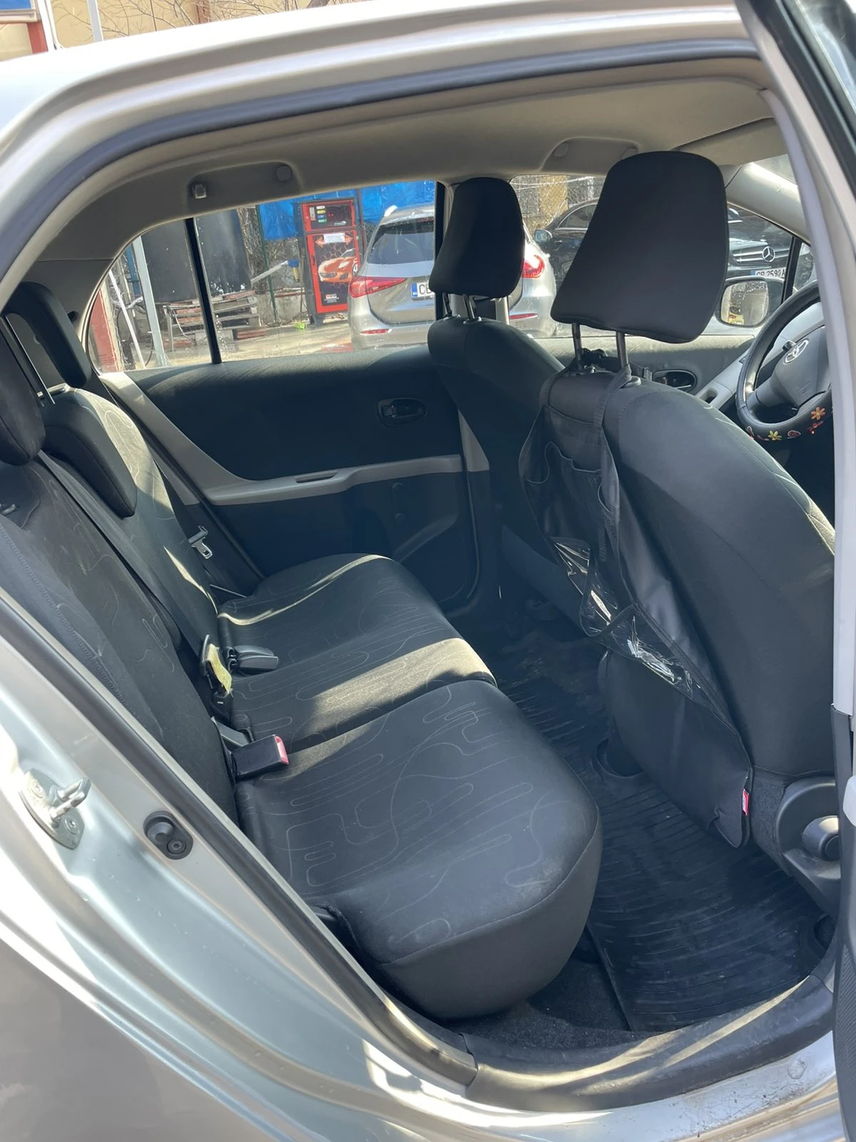 Toyota Yaris, снимка 4 - Автомобили и джипове - 53735000