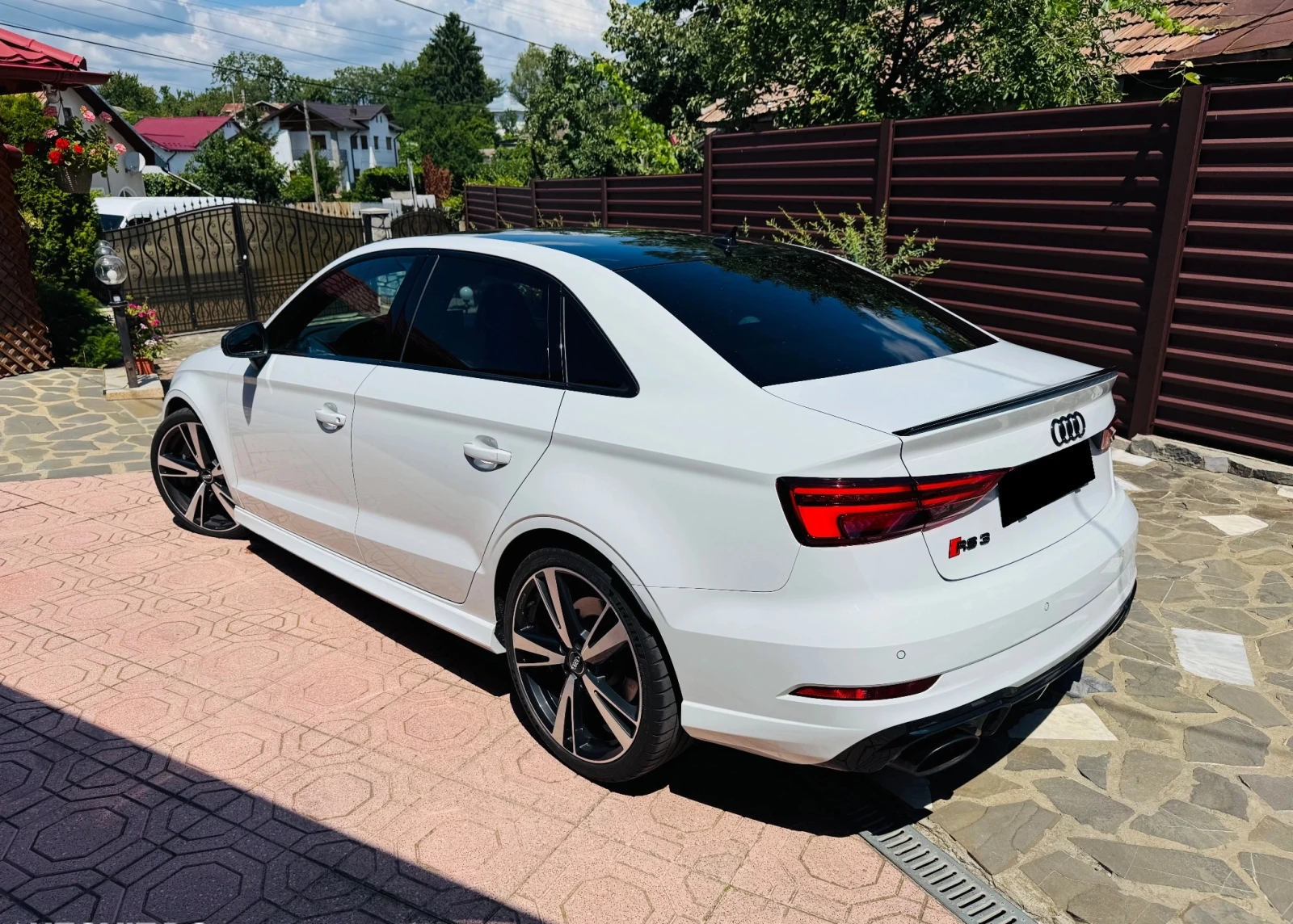 Audi Rs3 2.5TFSI Quattro - изображение 2