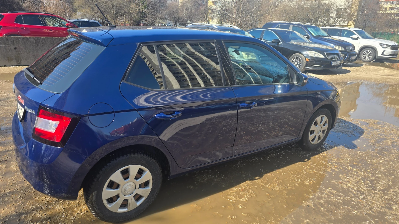 Skoda Fabia, снимка 16 - Автомобили и джипове - 53812931