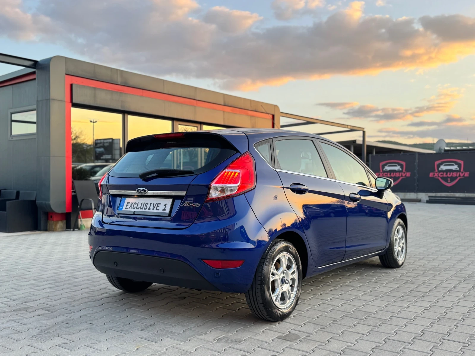 Ford Fiesta CarPlay TITANIUM, снимка 5 - Автомобили и джипове - 54353517