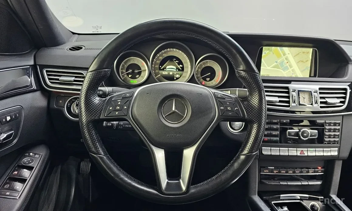 Mercedes-Benz E 400 AMG Line * Подгрев / Обдухване * 360, снимка 6 - Автомобили и джипове - 54421719