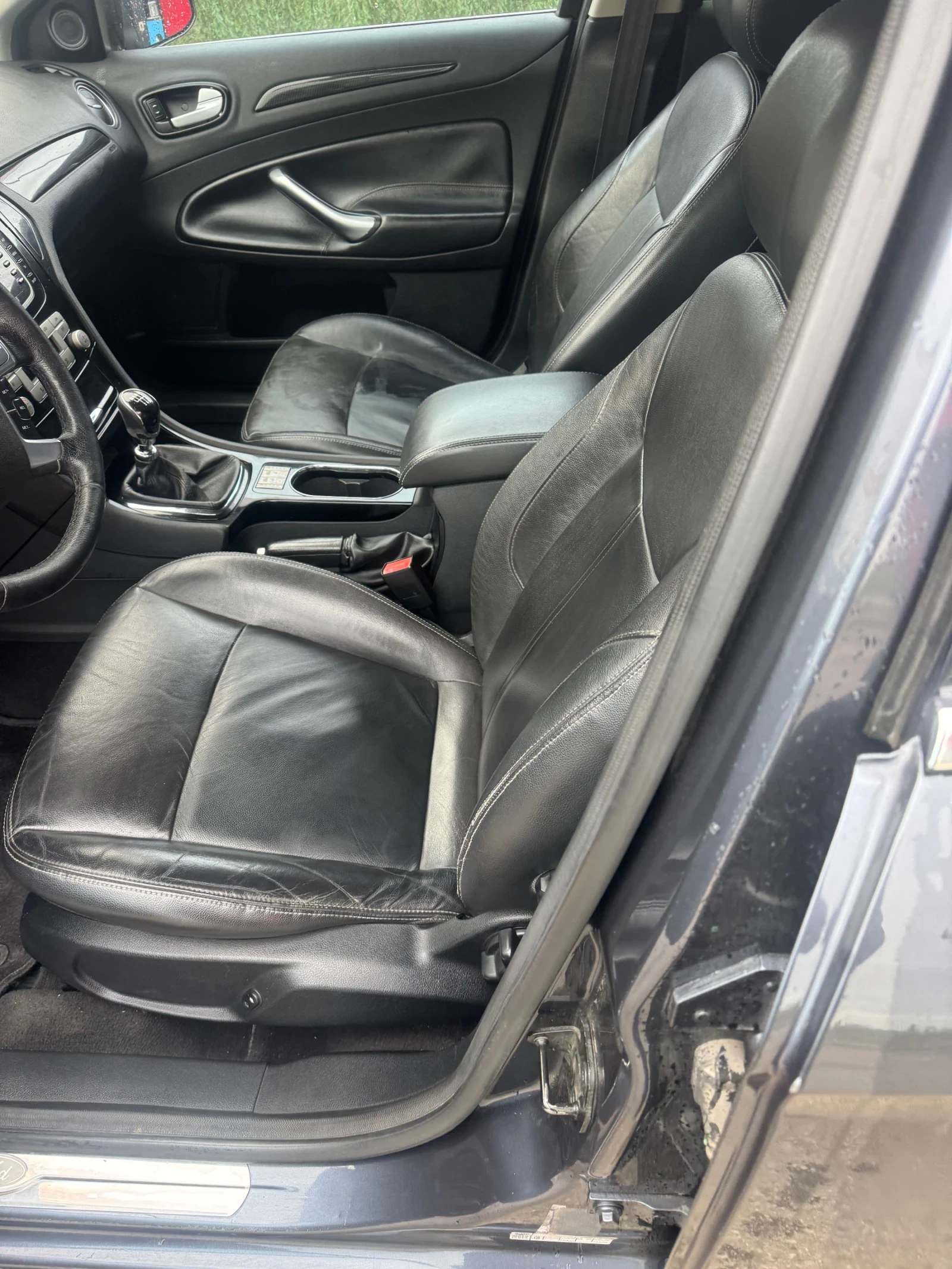 Ford Mondeo 2.0 D кожен салон, снимка 6 - Автомобили и джипове - 54582564