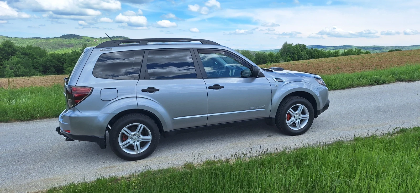 Subaru Forester, снимка 4 - Автомобили и джипове - 54656184