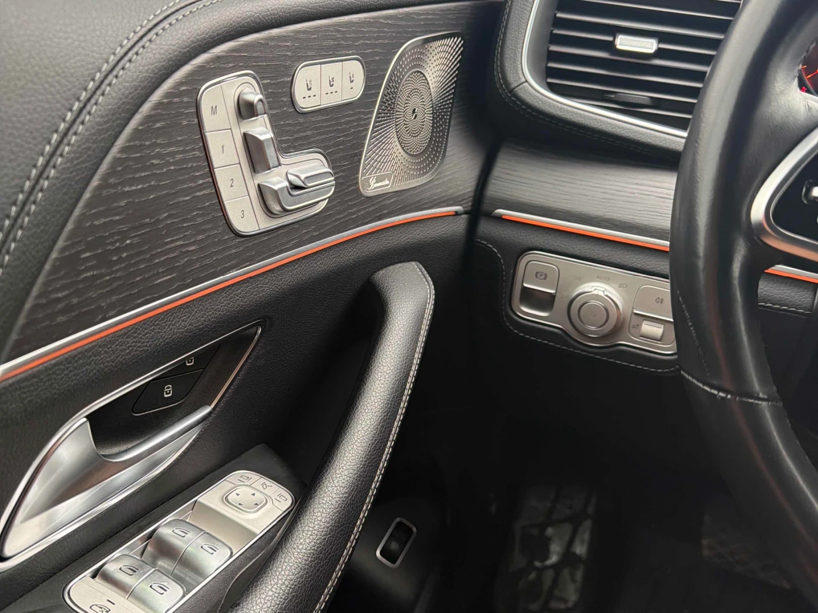 Mercedes-Benz GLE 450 COUPE * ДИСТРОНИК * BURMESTER * ОБДУХВАНЕ * H/U, снимка 11 - Автомобили и джипове - 55267614