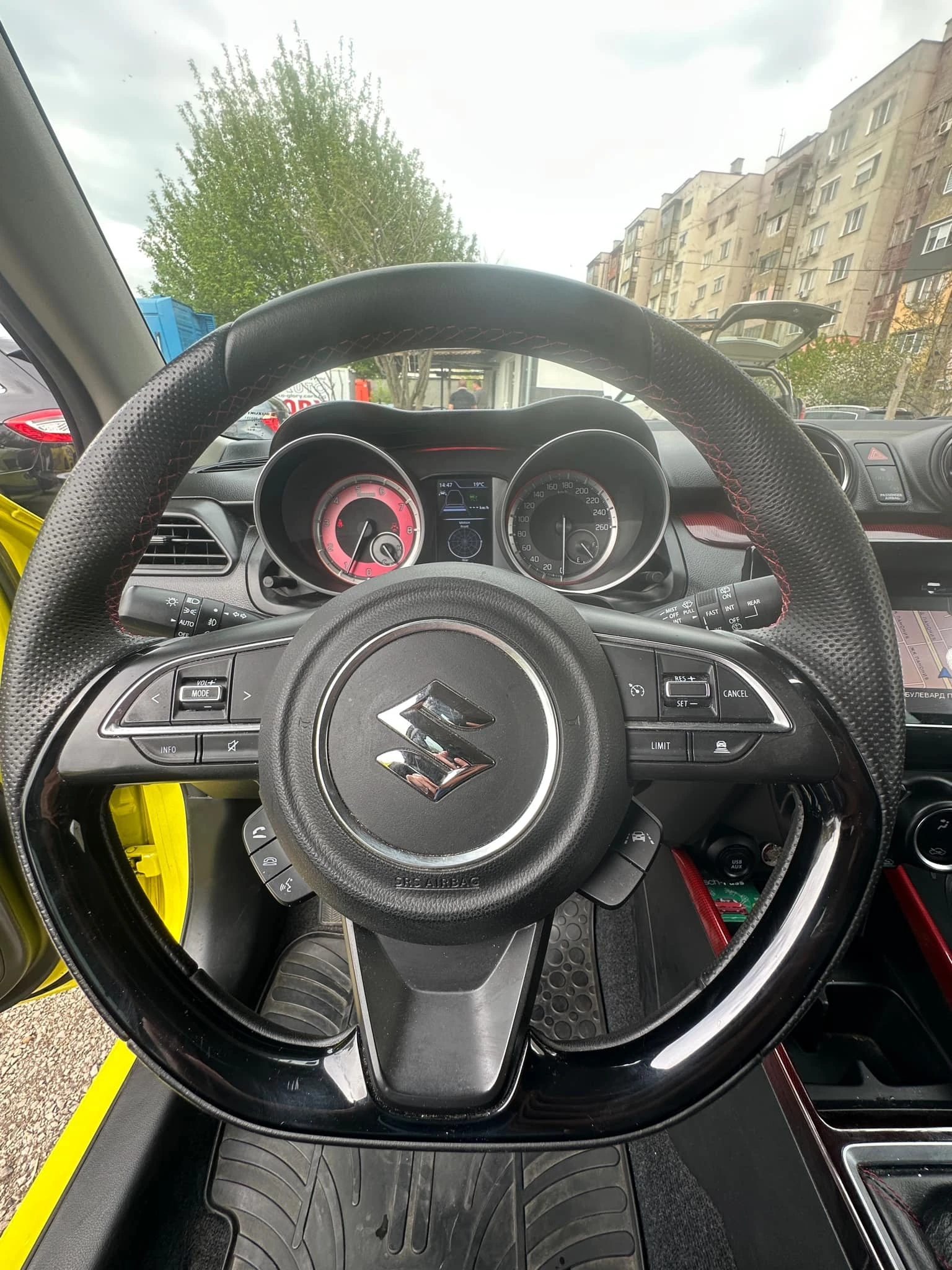 Suzuki Swift Sport Turbo 1.4  , снимка 13 - Автомобили и джипове - 55357137