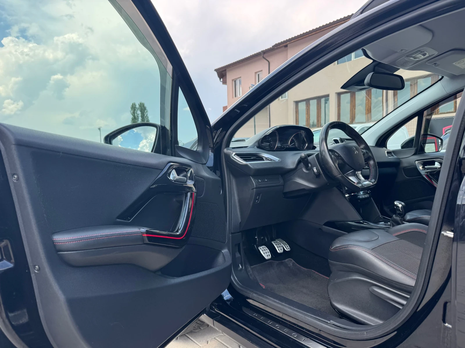 Peugeot 2008 GT-LINE FULL, снимка 9 - Автомобили и джипове - 55438356