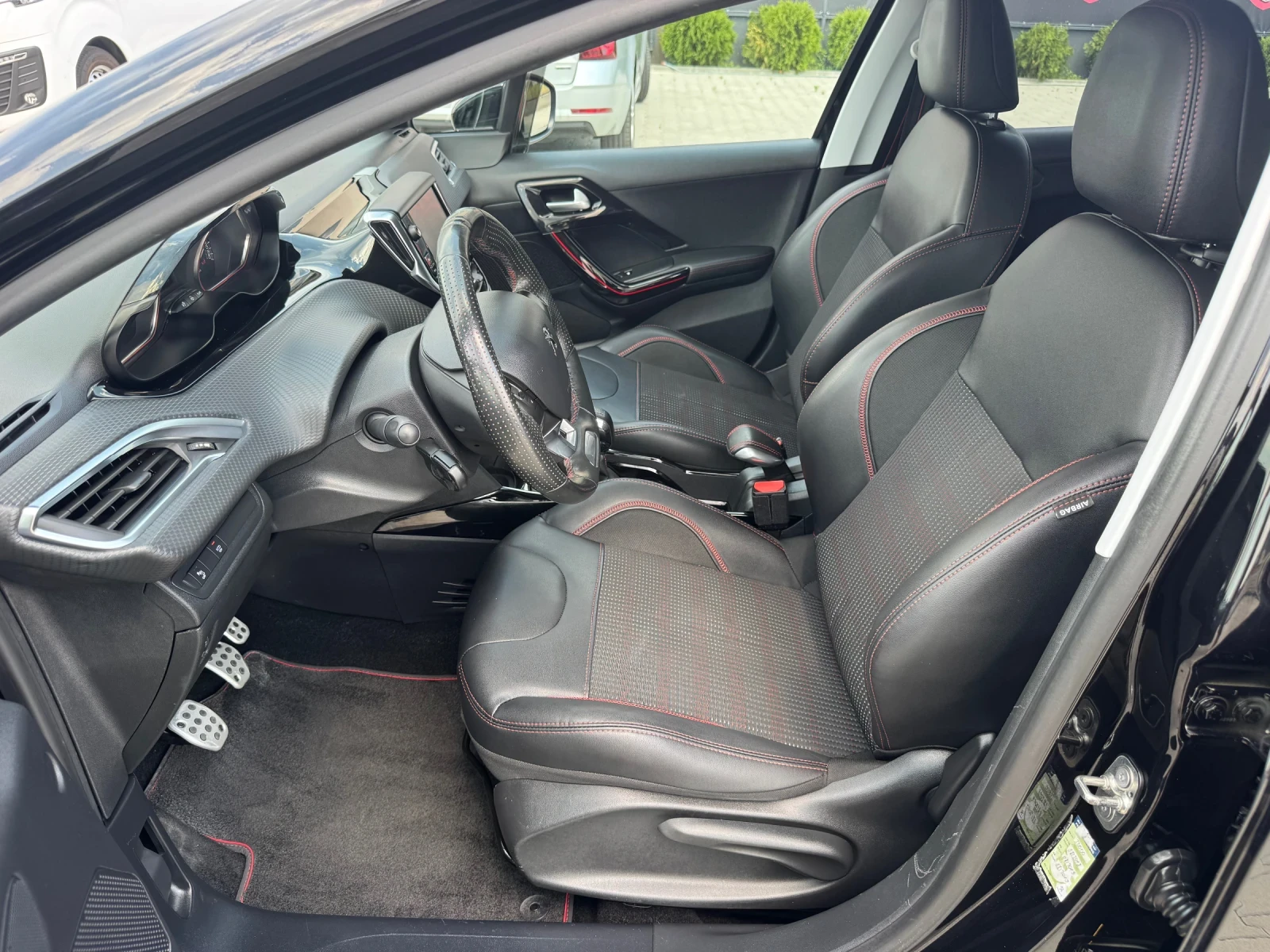 Peugeot 2008 GT-LINE FULL, снимка 10 - Автомобили и джипове - 55438356