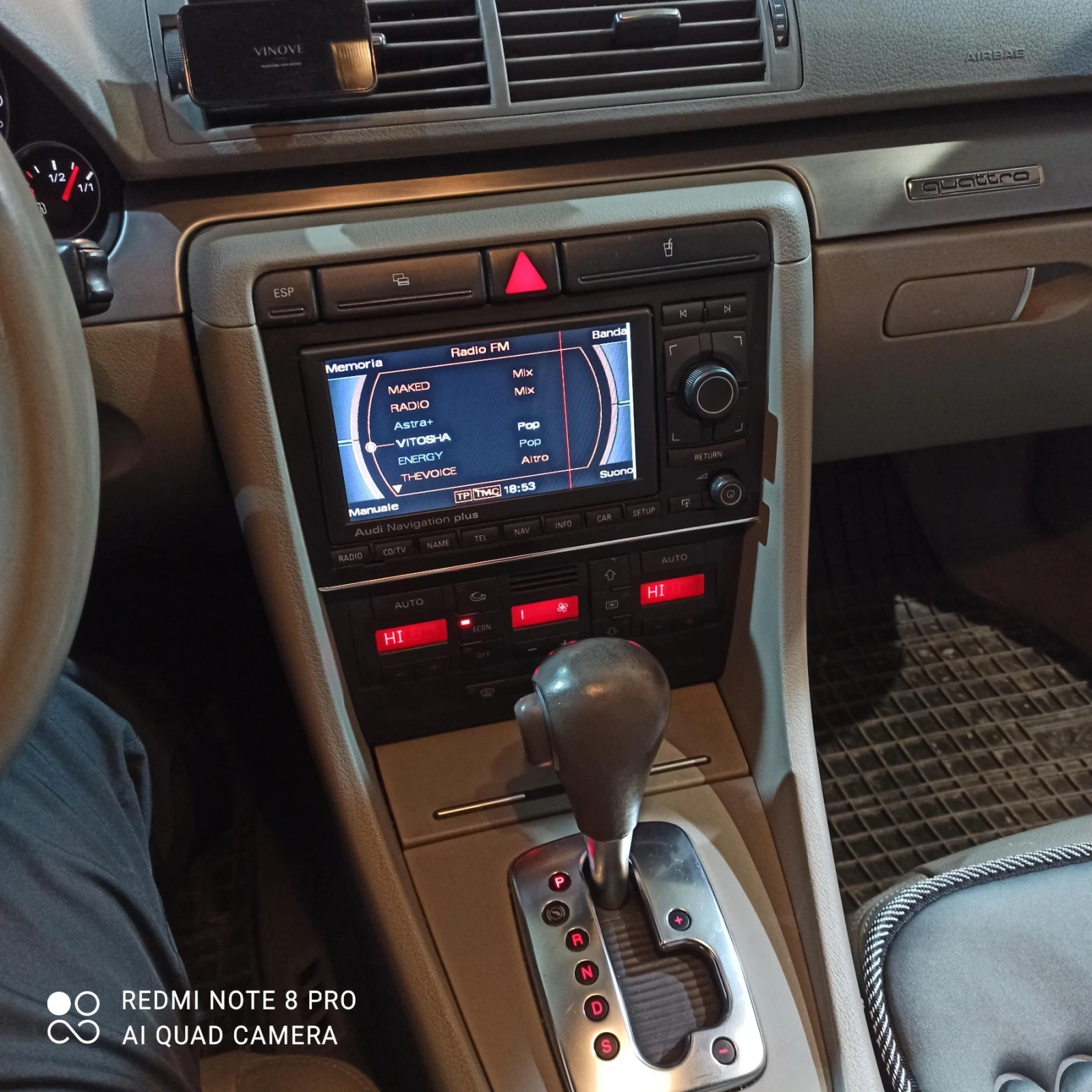 Audi A4 3.0TDI, снимка 6 - Автомобили и джипове - 55659701