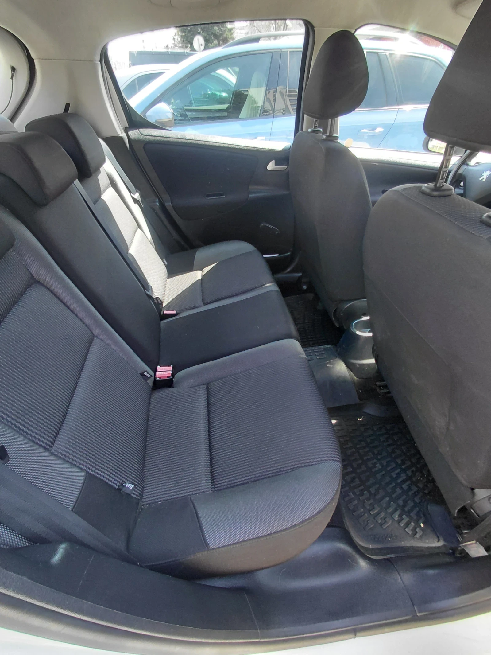 Peugeot 207, снимка 7 - Автомобили и джипове - 55846695