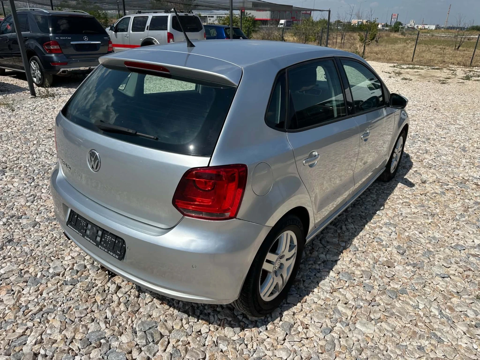VW Polo 1.6 90ps, снимка 4 - Автомобили и джипове - 56006993