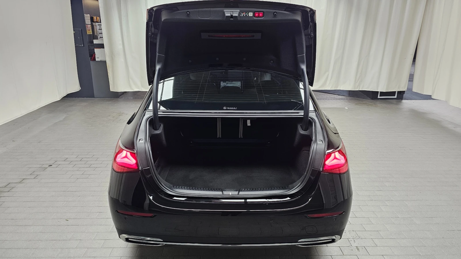 Mercedes-Benz E 200 2.0 Turbo W214 Avantgarde , снимка 14 - Автомобили и джипове - 56106206