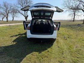 Tesla Model X 90D, снимка 3