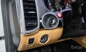 Porsche Cayenne PLATINUM EDITION / DIESEL / ПАНО / ОБДУХ / ЛИЗИНГ, снимка 14
