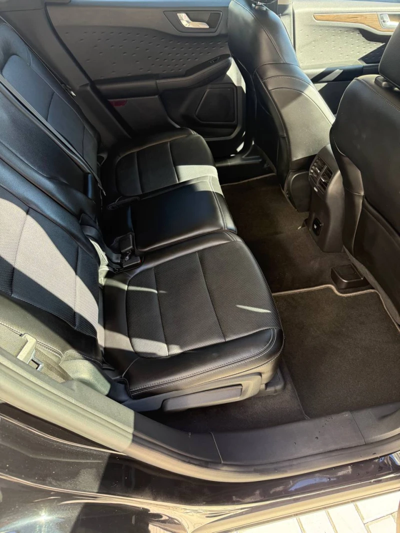 Ford Escape TITANIUM, снимка 11 - Автомобили и джипове - 52319984