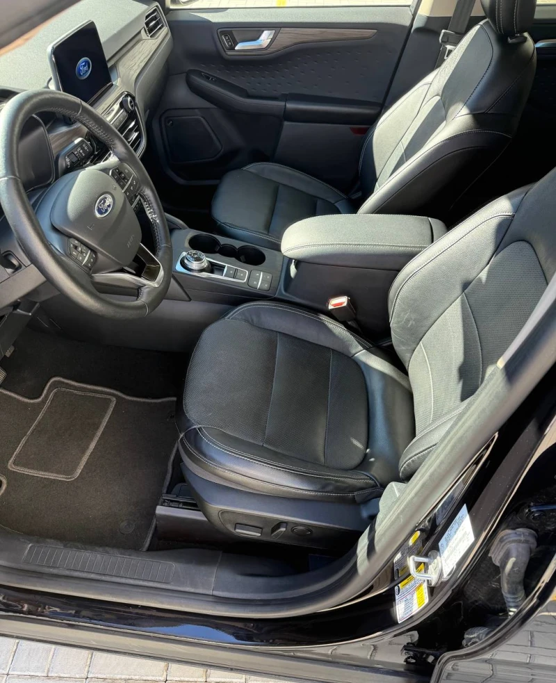 Ford Escape TITANIUM, снимка 8 - Автомобили и джипове - 52319984