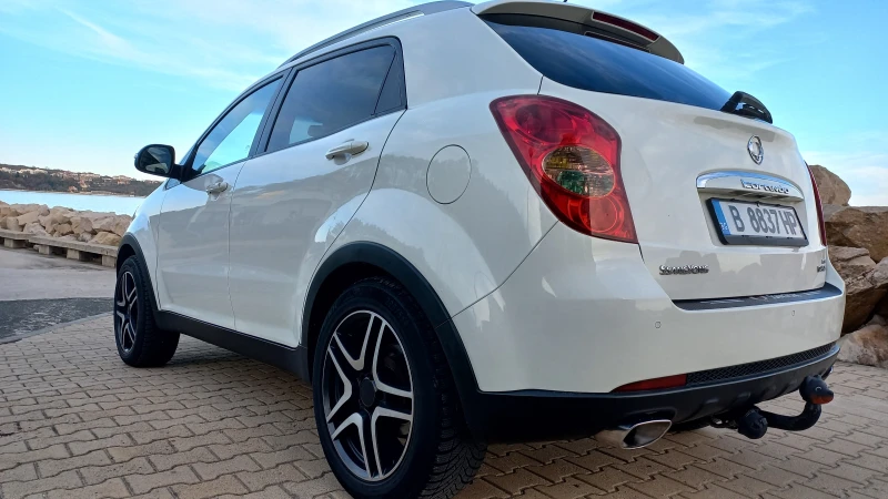 SsangYong Korando 2.0 XDI 4x4 Aut, снимка 6 - Автомобили и джипове - 52777397