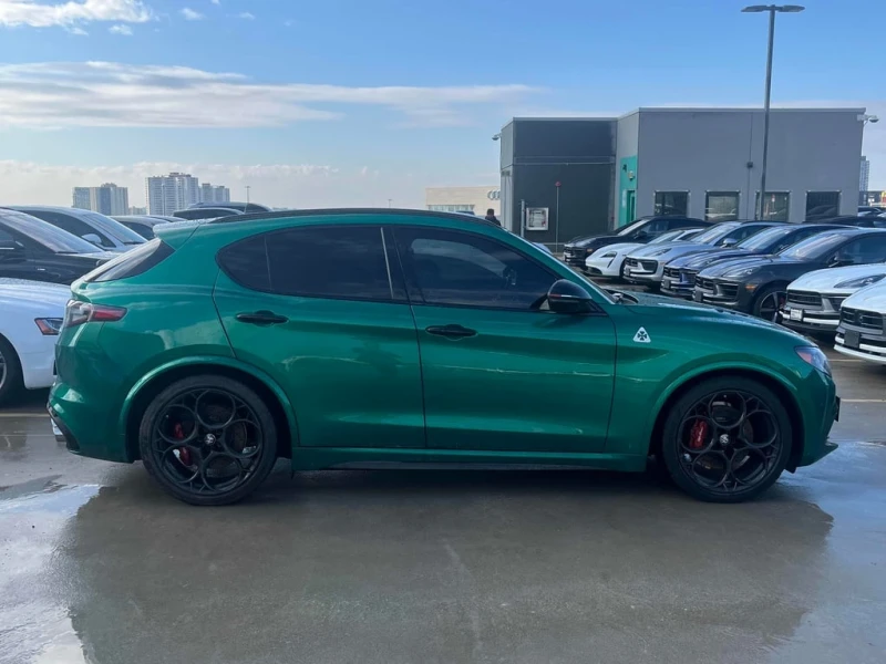 Alfa Romeo Stelvio * Quadrifoglio * CARFAX * БЕЗ ПЪРВОНАЧАЛНА ВНОСКА, снимка 3 - Автомобили и джипове - 53062811