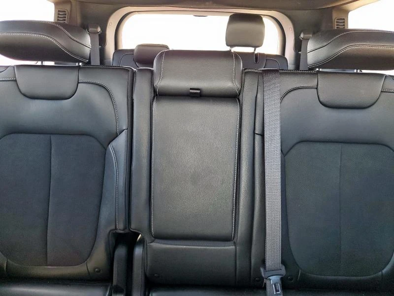 Jeep Grand cherokee LAREDO - изображение 10