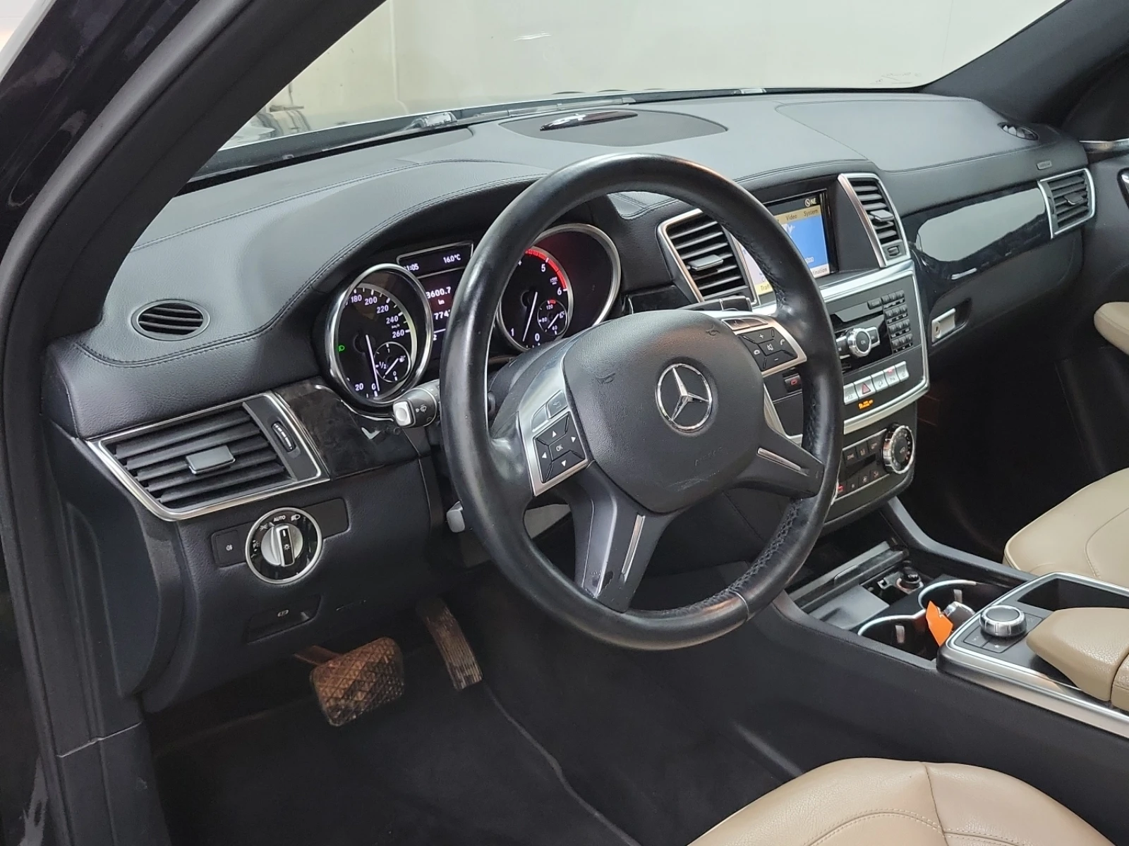 Mercedes-Benz ML 350 * BLUETEC * CARFAX * ОПЦИЯ ЗА ФИНАНСИРАНЕ  - изображение 8