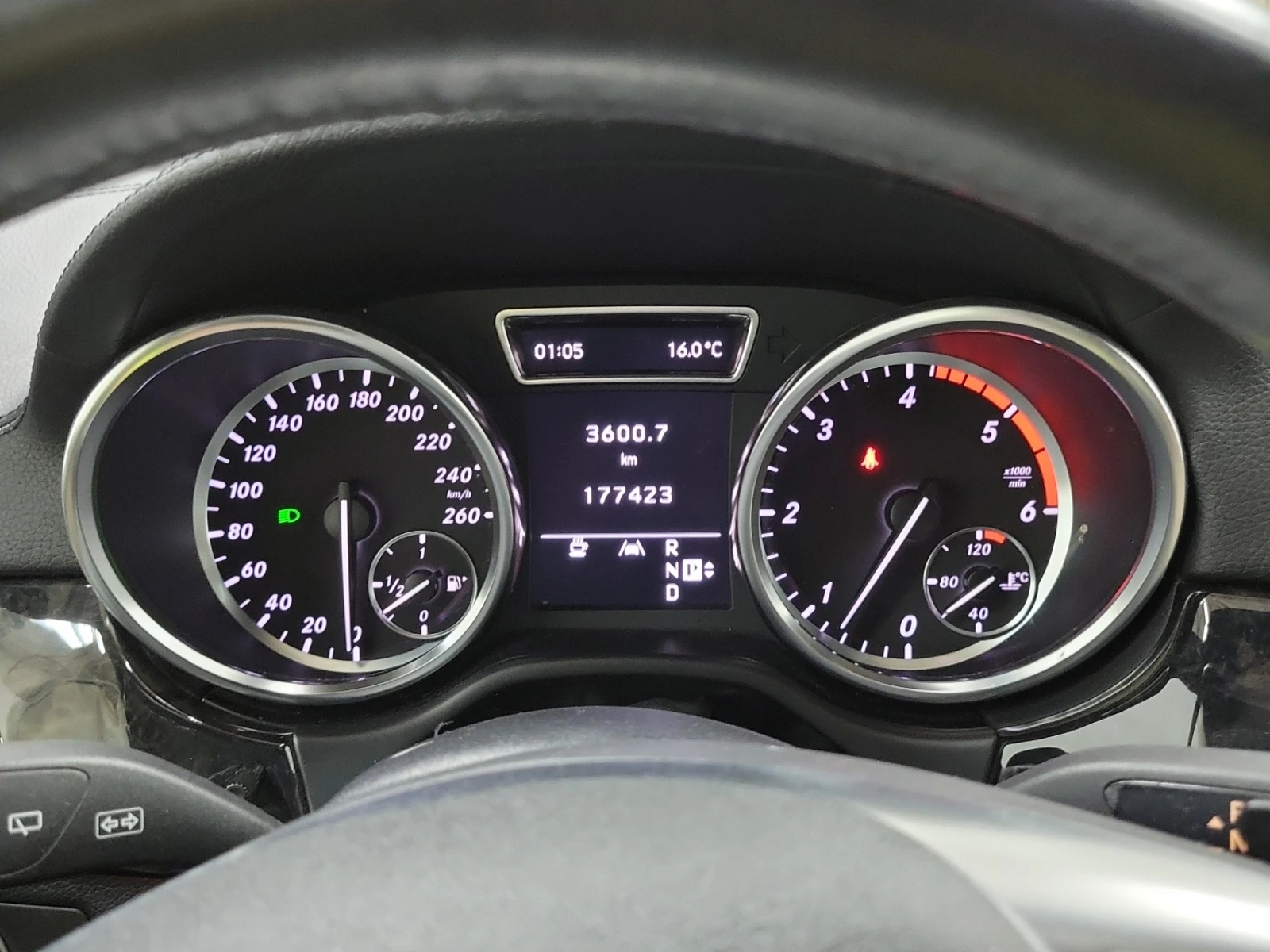 Mercedes-Benz ML 350 * BLUETEC * CARFAX * ОПЦИЯ ЗА ФИНАНСИРАНЕ  - изображение 10