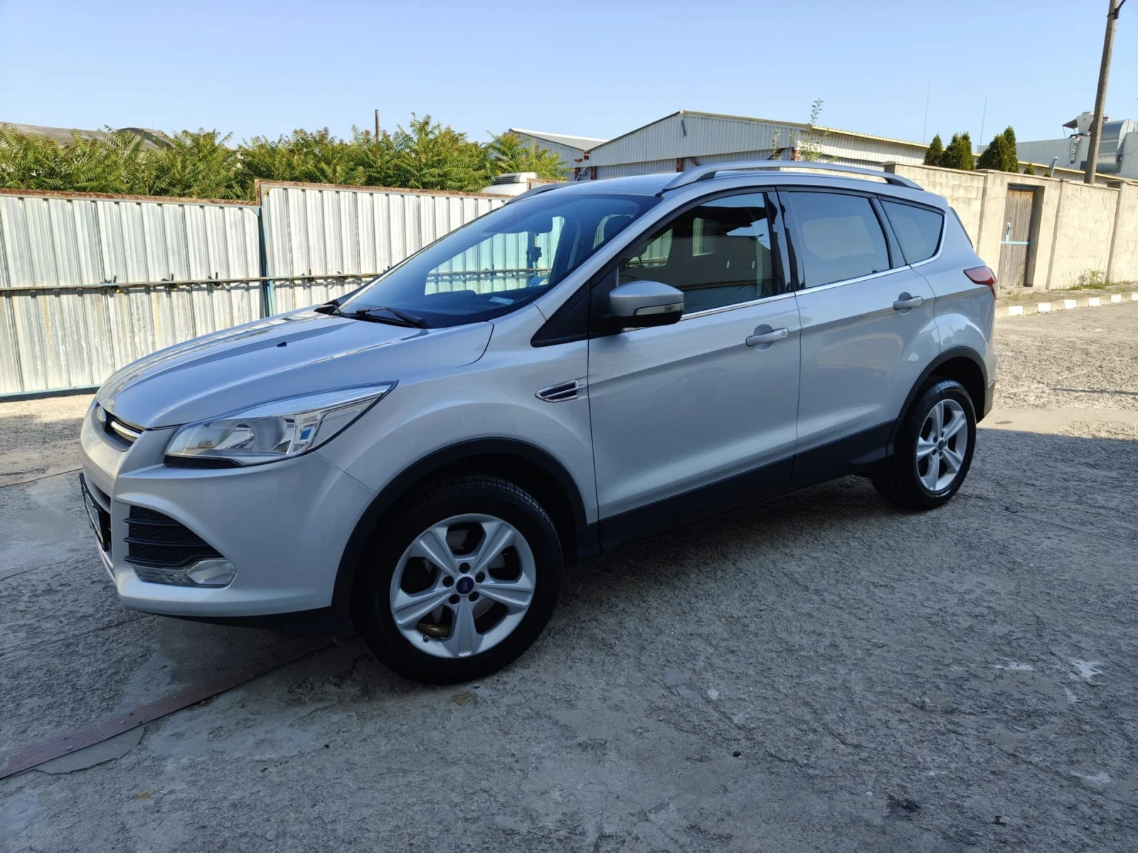Ford Kuga  - изображение 4