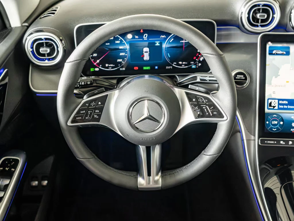 Mercedes-Benz GLC 300 AVANTGARDE/313HP/4MATIC/AHK/LED/AMBI/CARPLAY/207g - изображение 8