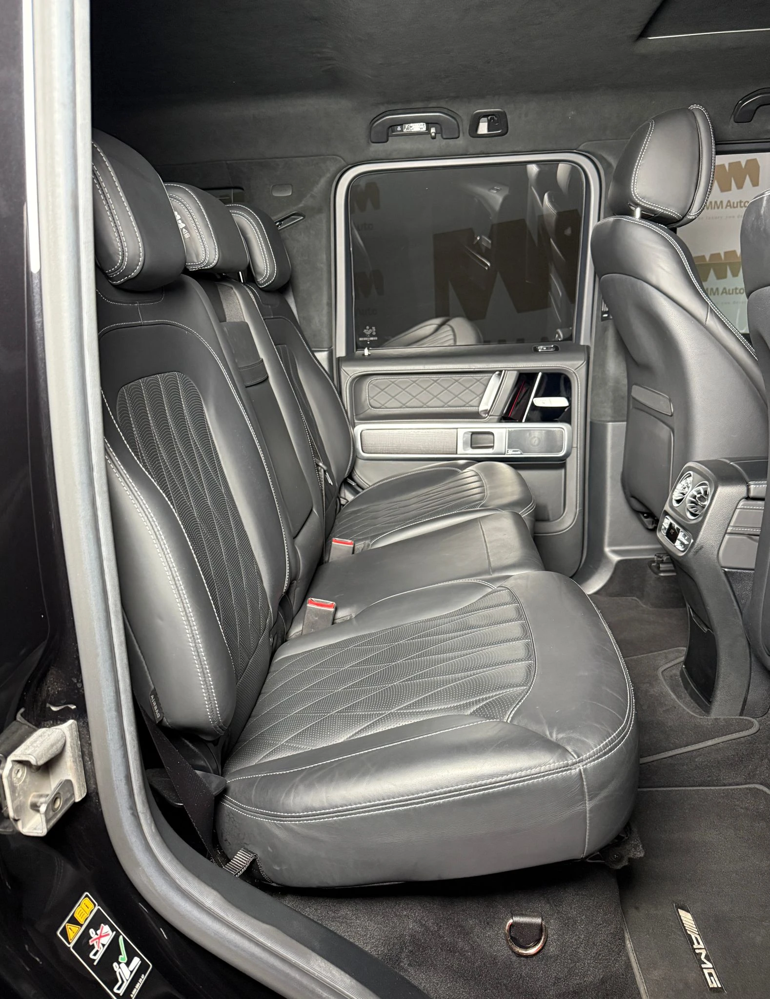 Mercedes-Benz G 63 AMG Burmester* Pano* Exclusive* 360 - изображение 10