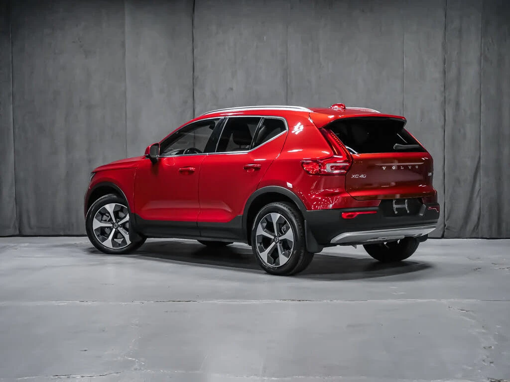 Volvo XC40 B5 Plus Bright Theme AWD * АвтоКредит* (ЦЕНА ДО БГ - изображение 4