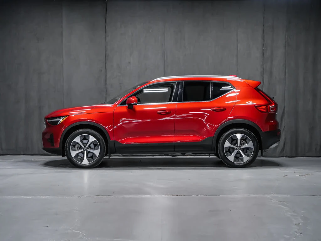 Volvo XC40 B5 Plus Bright Theme AWD * АвтоКредит* (ЦЕНА ДО БГ - изображение 5