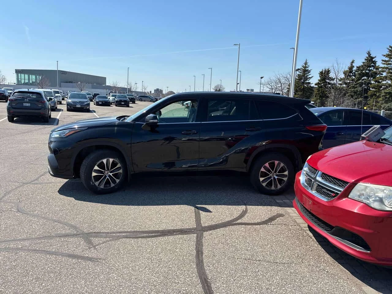 Toyota Highlander * XLE * ПРЕДСТАВИТЕЛСТВО * КАМЕРА * ПОДГРЕВ, снимка 2 - Автомобили и джипове - 54150574