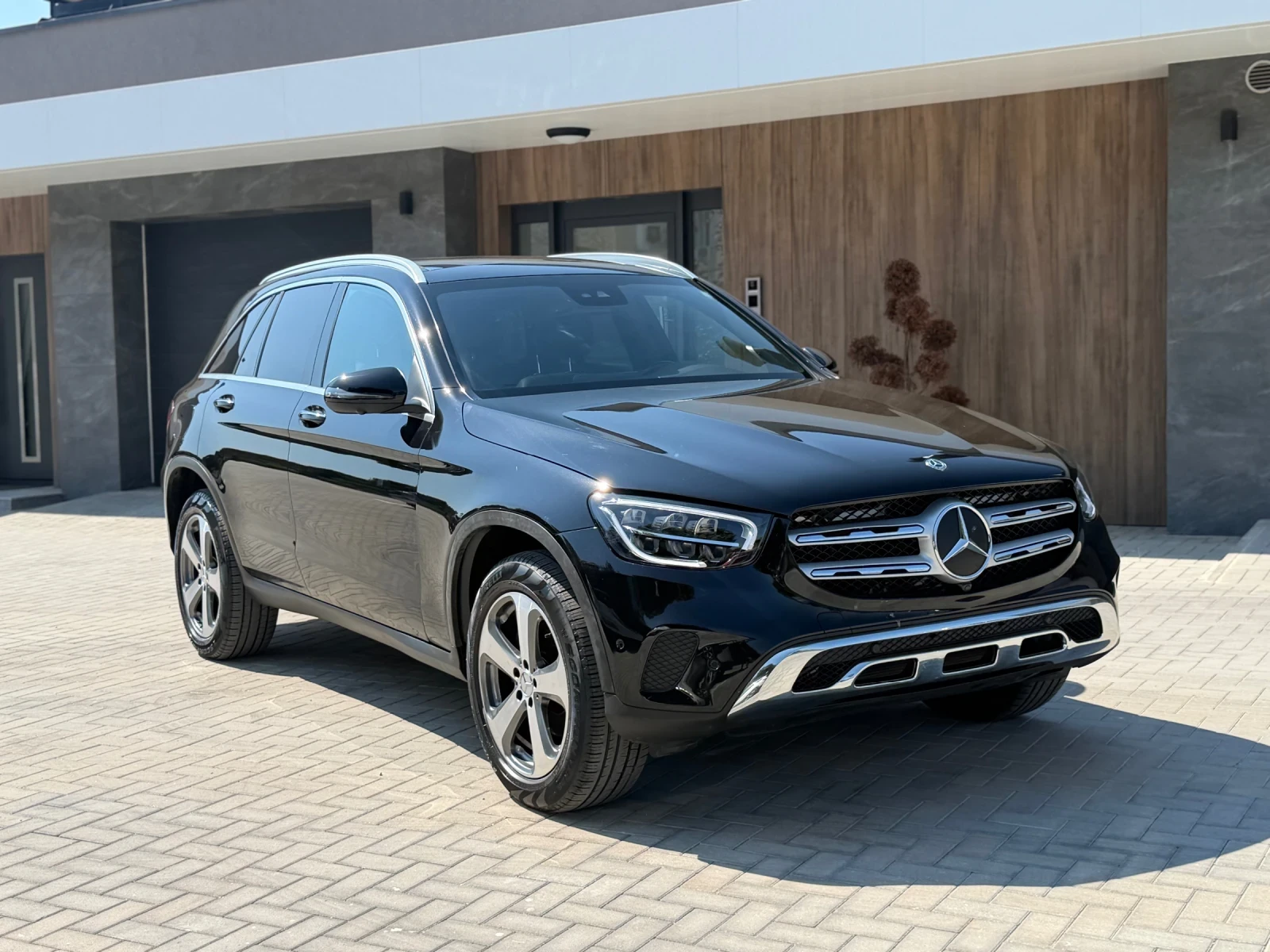 Mercedes-Benz GLC 300 360 4matic panorama, снимка 3 - Автомобили и джипове - 55093877